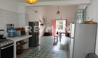 Foto de inmueble en Francisco I. Madero, Col. Americana C.P. 44160, Guadalajara