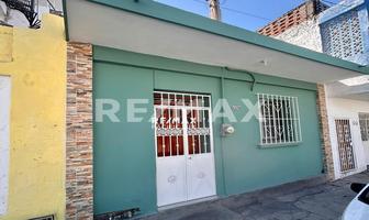 Foto de inmueble en Francisco Villa, Col. Centro C.P. 82000, Mazatlán