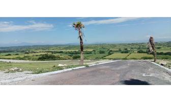 Foto de inmueble en CIRCUITO LAGO #68, LOMAS ALTAS TEQUES, Col. Tequesquitengo C.P. 62915, Jojutla