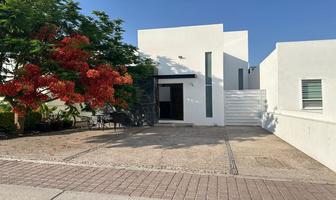 Foto de inmueble en Hernoso de Mendosa #236, Col. Residencial el Refugio C.P. 76146, Querétaro
