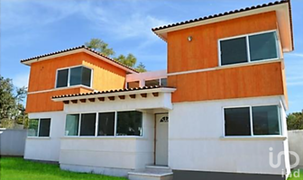 Foto de inmueble en Ignacio Zarasa #3134, Col. Santiago C.P. 62540, Tlayacapan
