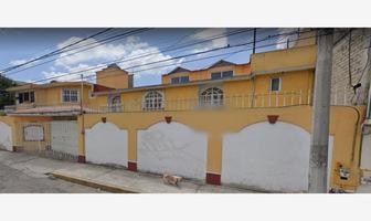 Foto de inmueble en JOSE ANTONIO VILLADA, Col. Santa Ana Tlapaltitlán C.P. 50160, Toluca