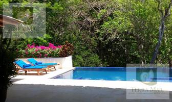 Foto de inmueble en  , Col. Las Brisas C.P. 39867, Acapulco de Juárez