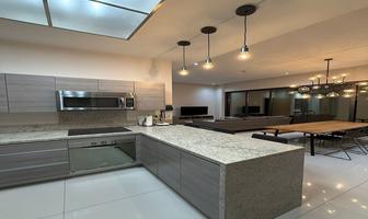Foto de inmueble en Lázaro Cárdenas, Col. Del Valle Oriente C.P. 66260, San Pedro Garza García