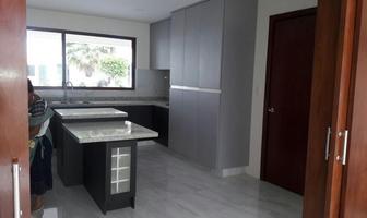 Foto de inmueble en Se Vende Bonita Casa en Lomas de Angelópolis II, Col. La Isla Lomas de Angelópolis C.P. 72830, San Andrés Cholula