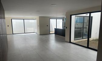 Foto de inmueble en , Col. Lomas de Angelópolis C.P. 72830, San Andrés Cholula