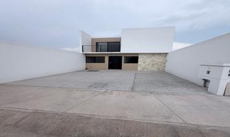 Foto de inmueble en  , Col. Los Lagos C.P. 78397, San Luis Potosí