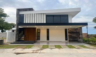 Foto de inmueble en  , Col. Marina Mazatlán C.P. 82103, Mazatlán