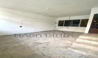 Foto de inmueble en MAXIMINO GUZMÁN, Col. Santiago de La Peña C.P. 92770, Tuxpan