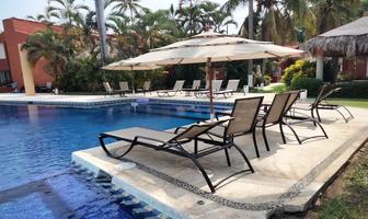 Foto de inmueble en Paseo de las Golondrinas, Col. Club de Golf Marina Ixtapa C.P. 40880, Zihuatanejo de Azueta