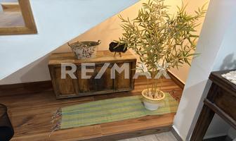 Foto de inmueble en Paseos del Bosque,Cto Andamaxei 1 Colibrí, Paseos del bosque, Corregidora, Queretaro, Col. Paseos del Bosque C.P. 76910, Corregidora