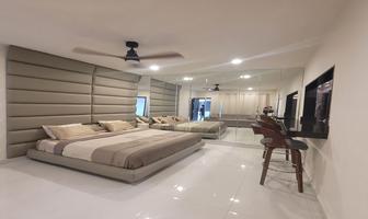 Foto de inmueble en Calle 38 Avenida 10 Centro, Col. Playa del Carmen Centro C.P. 77710, Solidaridad