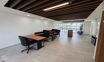 Foto de inmueble en Plaza Ubika Universidad, Col. 5 de Febrero C.P. 76912, Corregidora