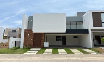 Foto de inmueble en Punta Tiburon, Casa en Venta con Estancia de TV, 3 Recamaras con Baño y Cuarto de Servicio, Col. Punta Tiburón, Residencial, Marina y Golf C.P. 95264, Alvarado