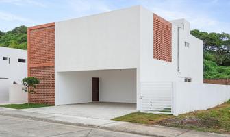 Foto de inmueble en  , Col. Punta Tiburón, Residencial, Marina y Golf C.P. 95264, Alvarado