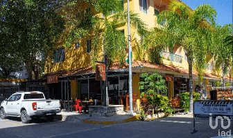 Foto de inmueble en Quinta Avenida Norte, Col. Zazil Ha C.P. 77720, Solidaridad