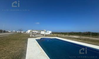 Foto de inmueble en Terreno en Venta en Fraccionamiento Real Mandinga, Alvarado, Veracruz, de 308 m² Junto a Área Verde , Col. Real Mandinga C.P. 95266, Alvarado