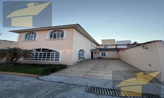 Foto de inmueble en Casa EN Venta Dentro DE Privada Sobre Calle Lombardo Toledano Cerca DE  General Motors Toluca, Col. Rincón de San Lorenzo C.P. 50017, Toluca