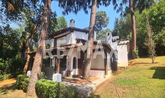 Foto de inmueble en Ruta del Bosque, Col. Avándaro C.P. 51200, Valle de Bravo