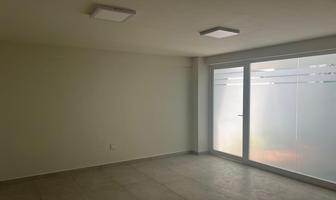 Foto de inmueble en José María Morelos y Pavón  945 Ote San Miguel Totocuitapilco, Col. San Miguel Totocuitlapilco C.P. 52143, Metepec