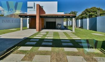 Foto de inmueble en  , Col. San Nicolás de Ibarra C.P. 45940, Chapala