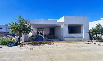 Foto de inmueble en Casa con 3 Recámaras, dos de Ellas en Planta Baja con Baño C/u, Terraza y Sala de Tv Y Recámara Secu, Col. Sierra Nogal C.P. 37293, León