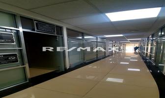 Foto de inmueble en TEC 100, Col. Centro C.P. 76000, Querétaro