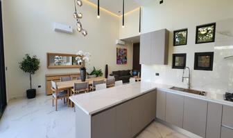 Foto de inmueble en , Col. Yucatán Country Club C.P. 97308, Mérida