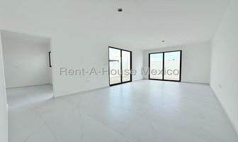 Foto de inmueble en Avenida Paseo de las Pitahayas, Col. Desarrollo Habitacional Zibata C.P. 76269, El Marqués