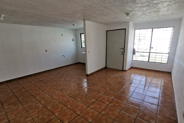 Foto de inmueble en  C. Sta Gertrudis 1933, int 10, San Pedro Tlaquepaque, C.P. 45615, Col. Parques Santa Cruz Del Valle C.P. 45615, San Pedro Tlaquepaque
