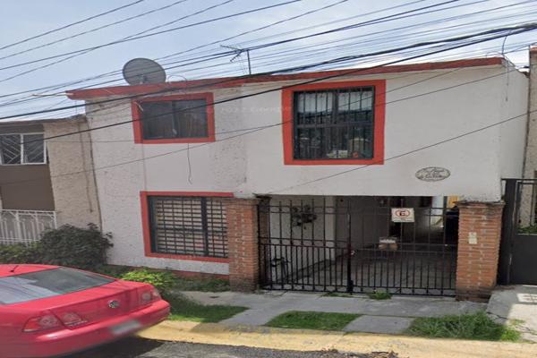 Foto de inmueble en Paseo de Las Villas 256 #256, Col. Villas de la Hacienda C.P. 52929, Atizapán de Zaragoza