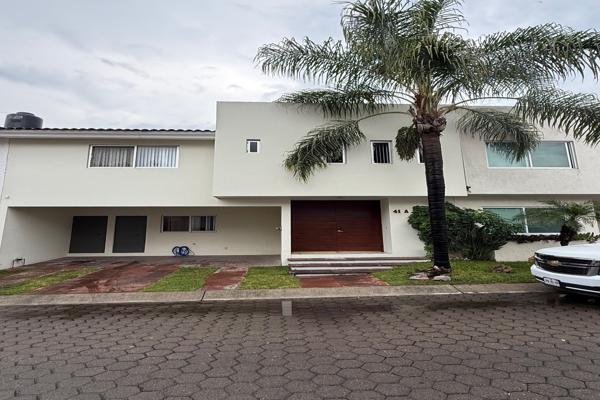 Foto de inmueble en PASEO DE LOS VIRREYES  #980, Col. Virreyes Residencial C.P. 45110, Zapopan