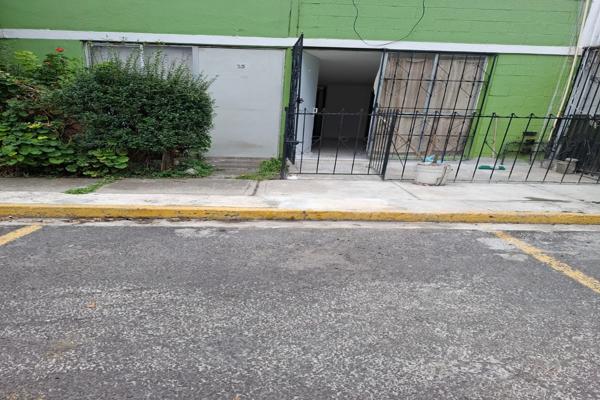 Foto de inmueble en Anillo Periférico Canal de GarayInt. 24, Col. La Esperanza C.P. 09910, Iztapalapa