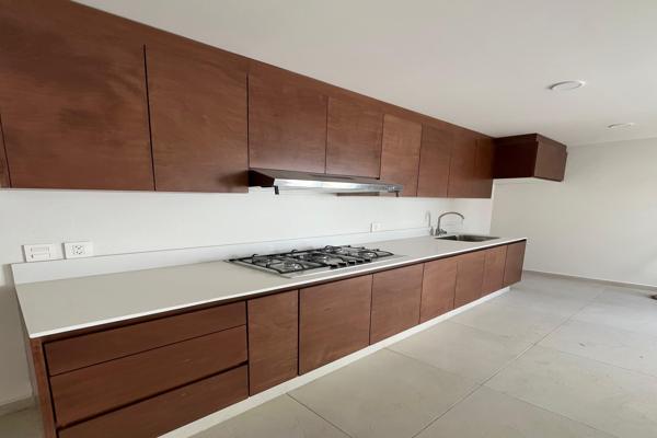 Foto de inmueble en esquina Fco I madero y josé maria morelos #s/n, Col. Ixtapa C.P. 48280, Puerto Vallarta