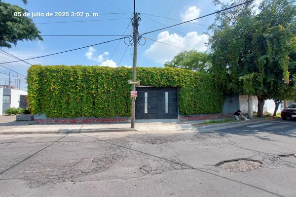 Foto de inmueble en Carlos D. Benítez #1097, Col. Los Arrayanes C.P. 44766, Guadalajara