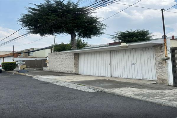 Foto de inmueble en Colina de La Umbría 40, Boulevares, 53140 Naucalpan de Juárez, Méx. #40, Col. Boulevares C.P. 53140, Naucalpan de Juárez