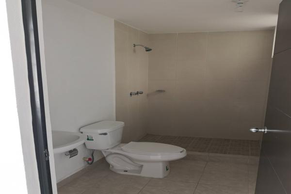 Foto de inmueble en Anillo Vial Fray Junípero Serra Km 13, Privalia Ambienta, 76147 Santiago de Querétaro, Qro. #Km 13, Col. San José el Alto C.P. 76147, Querétaro
