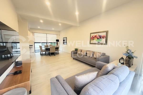 Foto de inmueble en Calle Piñon, Col. Jardines de San Mateo C.P. 53240, Naucalpan de Juárez