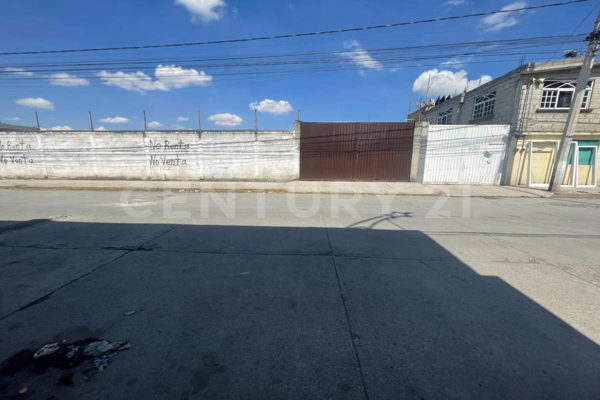 Foto de inmueble en Calle José Pages Llergo #2, Col. San Juan de la Cruz C.P. 50010, Toluca