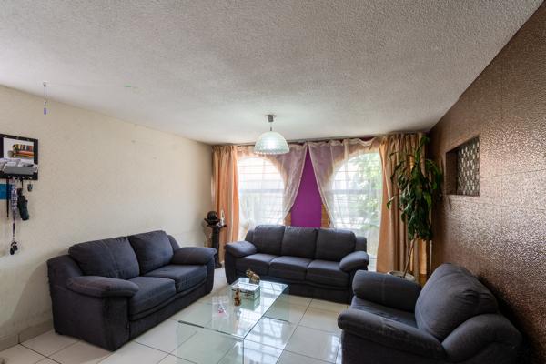 Foto de inmueble en Hurinda, Col. Félix Ireta C.P. 58070, Morelia