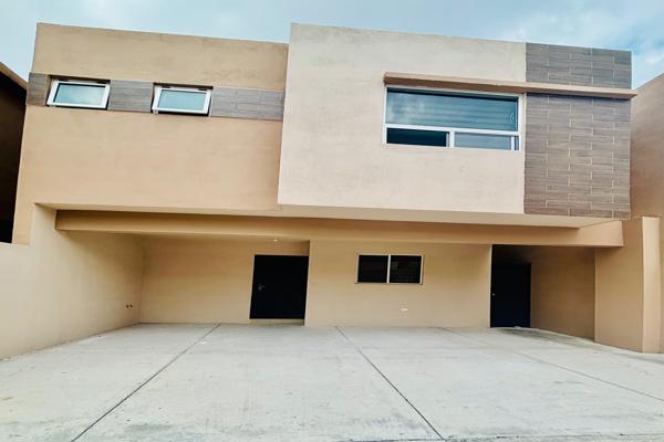 Foto de inmueble en Calle Carr A Huinala, Lomas del Pedregal, 66648 Cdad. Apodaca, N.L. #s/n, Col. Valterra Residencial C.P. 66648, Apodaca