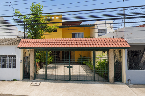 Foto de inmueble en Ernesto Malda 433, Col. Lindavista, 86050 Villahermosa, Tab. #433, Col. Residencial Paseo de las Palmas C.P. 86050, Centro