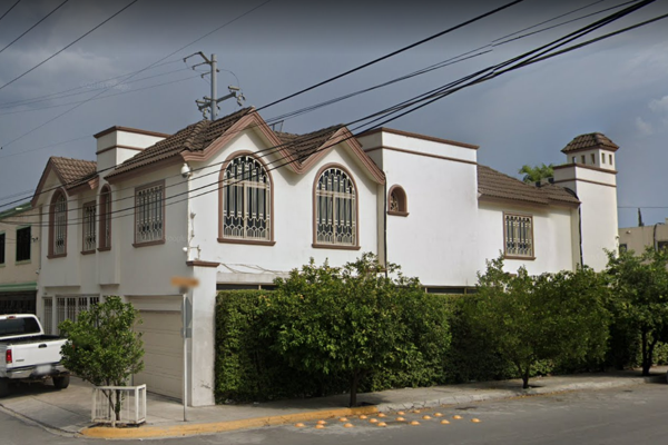 Foto de inmueble en Avenida Calzada Unión 1300 #1300, Col. Hacienda los Morales C.P. 66495, San Nicolás de los Garza