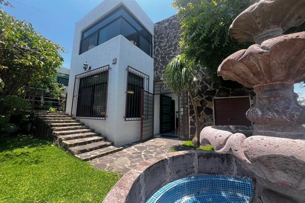Foto de inmueble en Raúl Ramírez #s/n, Col. San Juan Cosala C.P. 45820, Jocotepec