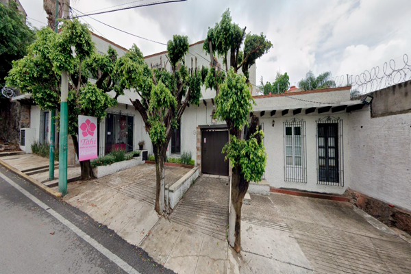 Foto de inmueble en ALTA TENSION, Col. Cantarranas C.P. 62448, Cuernavaca