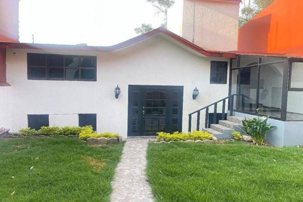 Foto de inmueble en Acueducto Tarragona , Col. Paseos del Bosque C.P. 53297, Naucalpan de Juárez