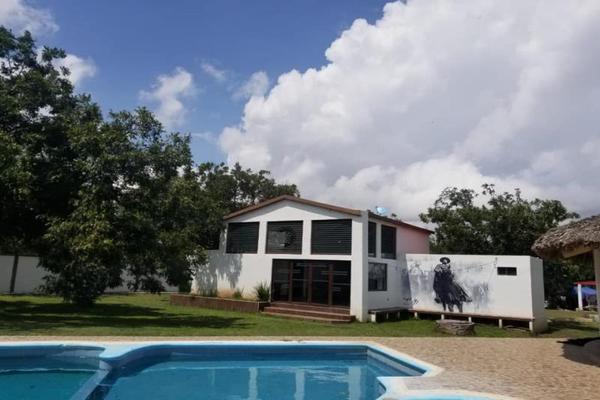 Foto de inmueble en 1 #1, Col. Derramadero C.P. 25300, Saltillo