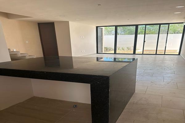 Foto de inmueble en 1, Col. Cholul C.P. 97305, Mérida
