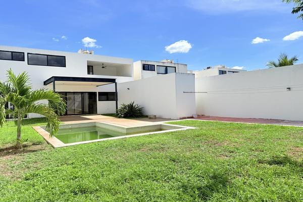 Foto de inmueble en 1, Col. Cholul C.P. 97305, Mérida