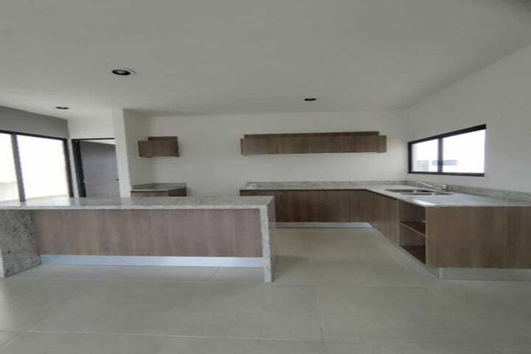 Foto de inmueble en 1, Col. Ciudad Caucel C.P. 97314, Mérida